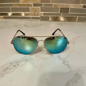 Chrome Lense Ray-Ban Aviator Sunglasses